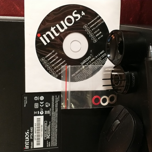 Wacom Tablet Intuos 4 - Pre-owned - C8 - Picture 12 of 12